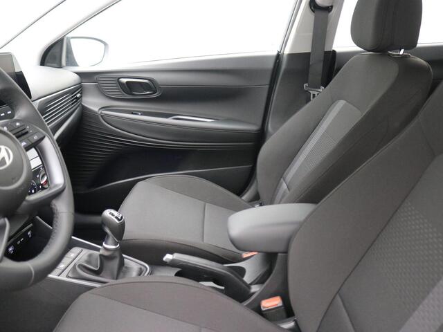 Hyundai I 20 1.0 T-GDI Comfort / ¤ 1.000,- Voordeel Op Nieuwprijs / Rijklaarprijs / Direct Leverbaar / Navigatie / Cruise control / Apple Carplay + Android Auto / Airco / LMV / Achteruitrijcamera /