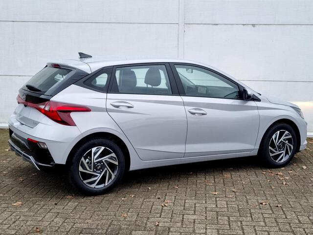 Hyundai I 20 1.0 T-GDI Comfort / ¤2000,- Korting / Direct Leverbaar / Navigatie / Achteruitrij Camera / Cruise /