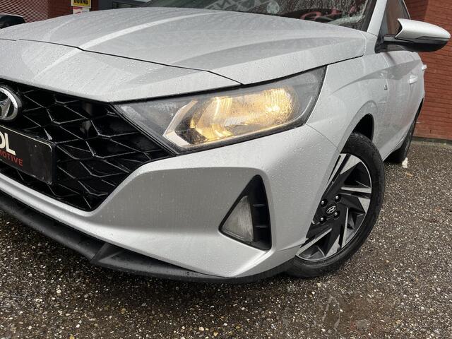 Hyundai I 20 1.0 T-GDI Comfort Smart // DIGITAL COCKPIT // CRUISE // CAMERA+SENSOREN // NAVI+CARPLAY //