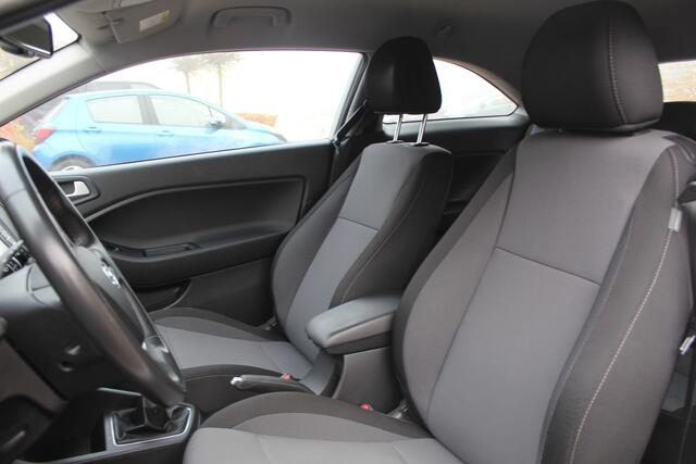 Hyundai I 20 Coupé 1.0 T-GDI Comfort | Rijklaar | Navi | Trekhaak | Cruise | DAB+ | Clima | Bluetooth | Camera |