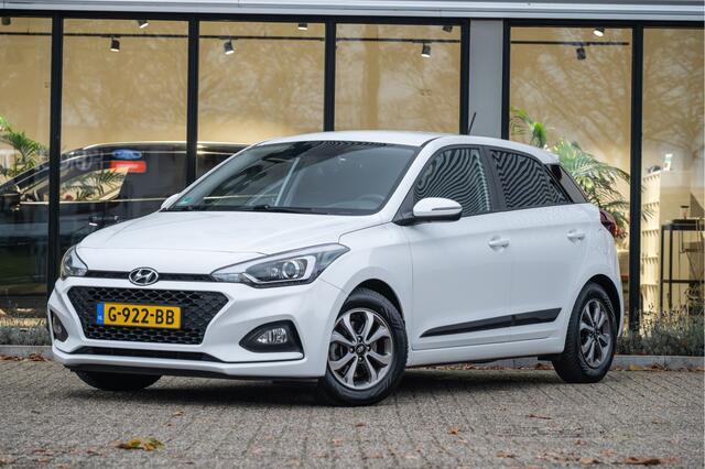 Hyundai I 20 1.0 T-GDI Comfort Automaat | Navi | Apple CarPlay | Camera | Trekhaak | 4-Season