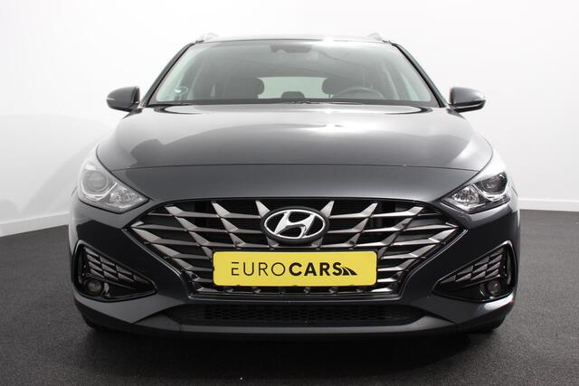 Hyundai I 30 Wagon 1.0 T-GDi 120 Pk Essential Navigatie Apple Carplay/Android Auto Climate Control Camera Afneembare Trekhaak Lane Assist Privacy Glass Keyless Go