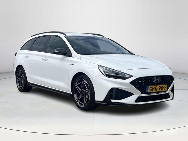 Hyundai I 30 Wagon 1.5 T-GDi MHEV N Line | Achteruitrijcamera | Stoel/stuurverwarming | Stoelgeheugen | Half leder/suède stoelen | Apple Carplay/Android Auto |