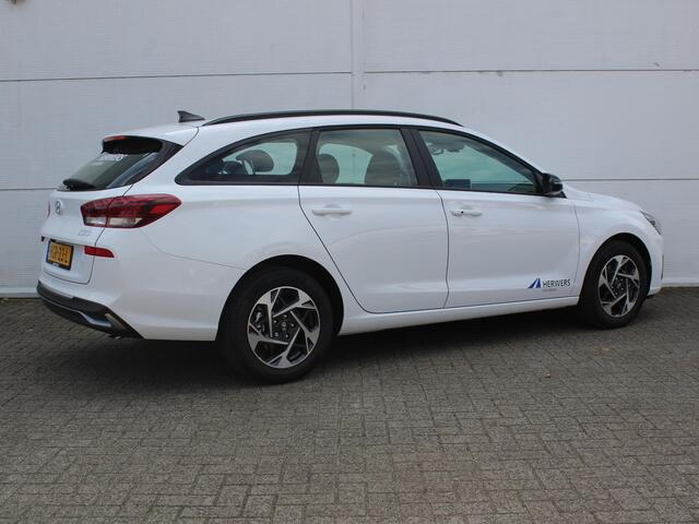 Hyundai I 30 Wagon 1.0 T-GDi MHEV Comfort / Navigatie + Android Auto/Apple Carplay / DAB / Climate Control / Cruise Control / Achteruitrijcamera /