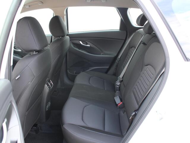 Hyundai I 30 Wagon 1.0 T-GDi MHEV Comfort / Navigatie + Android Auto/Apple Carplay / DAB / Climate Control / Cruise Control / Achteruitrijcamera /