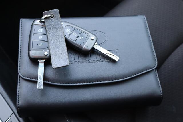 Hyundai I 30 Wagon 1.4 T-GDI Comfort BTW auto, Apple Carplay, Cruise control, Navigatie, Climate control, Elektrische ramen, Camera