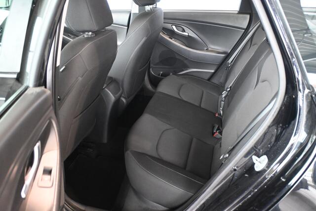 Hyundai I 30 Wagon 1.4 T-GDI Comfort Clima Navigatie Camera Trekhaak Rijklaarprijs Inruil Mogelijk!