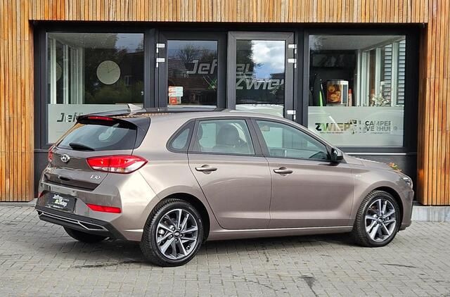 Hyundai I 30 1.0 T-GDi MHEV i-Motion stoelverwarming. stuurverwarming. camera achter. Apple carplay.