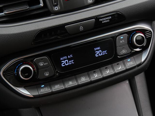 Hyundai I 30 1.5 T-GDi N-LINE/ SHADOW GRAY/ AFN. TREKHAAK/ ALL-SEASON BANDEN