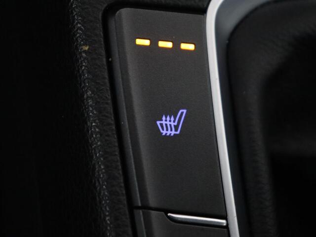 Hyundai I 30 1.5 T-GDi MHEV N Line | Trekhaak | Sportstoelen | Stoelverwarming | Full LED | Carplay | Camera | Leder/Alcantara | Memory | Keyless | Climate control