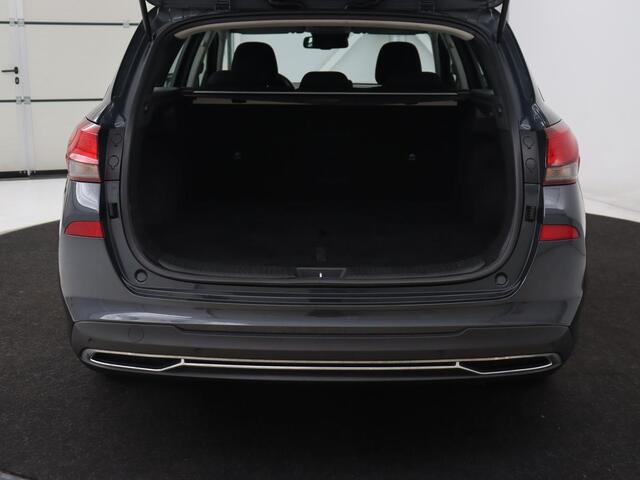 Hyundai I 30 1.0 T-GDi MHEV Comfort Smart | Camera | Carplay | Keyless | Full LED | Navigatie | Climate control | Parkeerhulp | Cruise control | DAB | Bluetooth