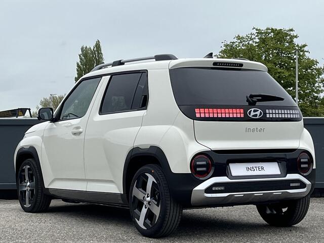 Hyundai INSTER Evolve 49 kWh |¤1500 KORTING|VOORRAAD|360 CAMERA|STOEL/-STUURVERWARMING|DODEHOEKDETECTIE|