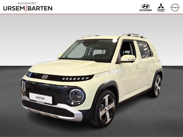 Hyundai INSTER Evolve 49 kWh Winter Pack | Tech Peck | Buttercream Yellow