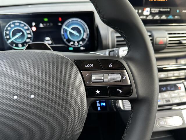 Hyundai INSTER Evolve 49 kWh / Navigatie / Achteruitrijcamera / Apple Carplay & Android Auto / Adaptive Cruise Control / Automatische Airco / 3 Fase /
