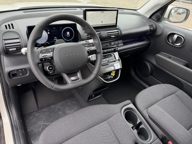 Hyundai INSTER Evolve 49 kWh Winter + Tech Pack