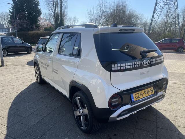 Hyundai INSTER Evolve Sky Plus 49 kWh*RIJKLAARPRIJS*