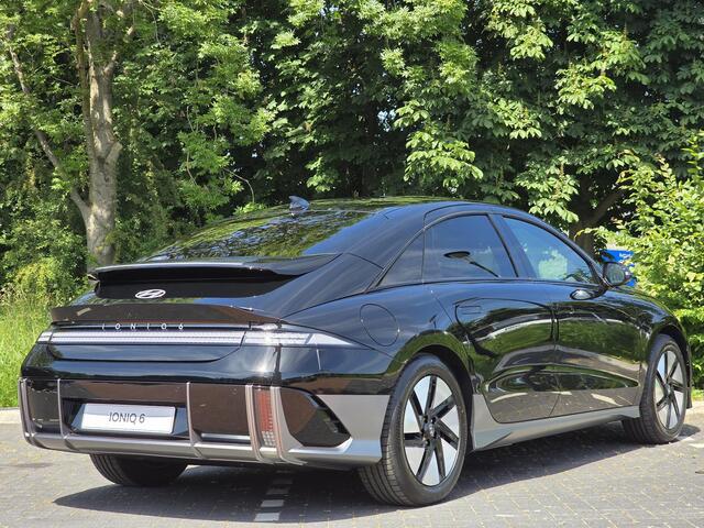 Hyundai IONIQ 6 Connect 77.4 kWh | 1.636 KORTING | WARMTEPOMP | HEAD UP DISPLAY | VOORVERWARMEN | V2L |