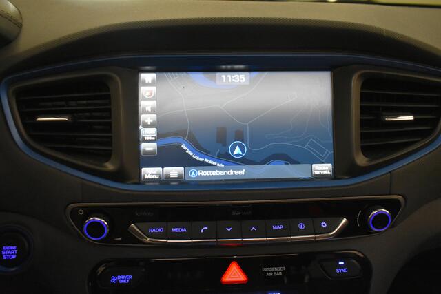 Hyundai IONIQ 1.6 GDi Premium Leer Pano PDC Elk. Stoel Adap Cruise