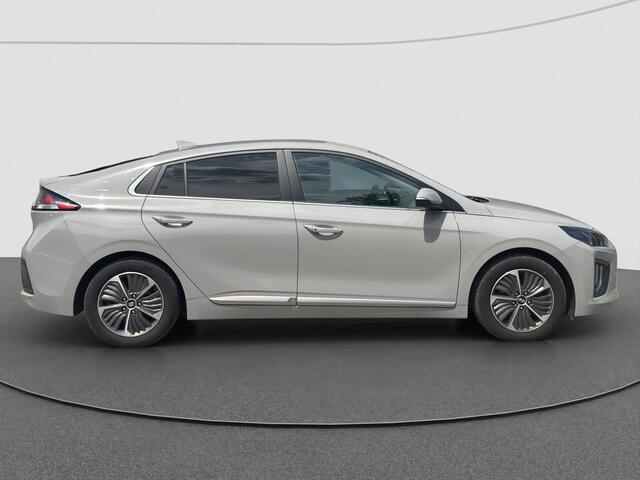 Hyundai IONIQ 1.6 GDi PHEV Style | Trekhaak | Winterpack | Adaptive | Camera