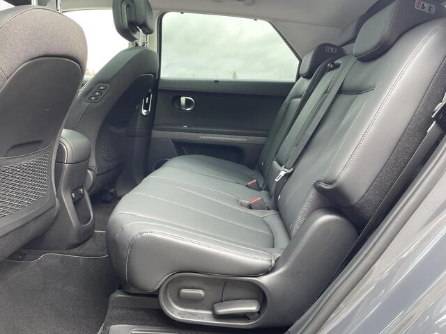 Hyundai IONIQ 5 Lounge AWD 77,4 kWh Automaat / Nederlandse auto / Unieke KM-stand / Apple Carplay/Android auto / Panoramadak / Head up Display / BOSE Audio / Achteruitrijcamera / Elektische achterklep