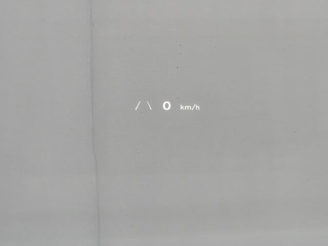 Hyundai IONIQ 5 Connect+ AWD 77.4 kWh Automaat / HUD / Stuur-, en Stoelverwarming / Allseason beanden / Trekgewicht 1600 Kg / Elektrische achterklep / Bose Audio Systeem / Apple Carplay Android Auto / Navigatie / Achteruitrijcamera /