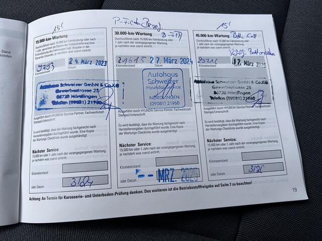 Hyundai IONIQ Comfort EV 38 kWh Automaat / Dealer onderhouden / Accu SoH 100% / Navigatie Bleulink / Adaptieve CC / Stuur- en stoelverwarming / Apple Carplay Android /