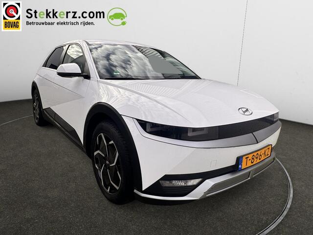Hyundai IONIQ 5 Connect 77.4 kWh half leer, el.verst. stoelen, stoelverwarming.