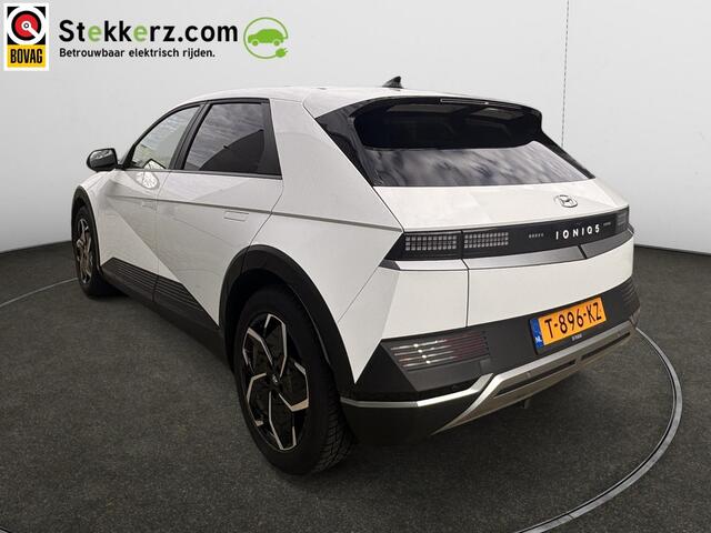 Hyundai IONIQ 5 Connect 77.4 kWh half leer, el.verst. stoelen, stoelverwarming.