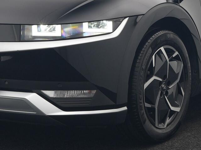 Hyundai IONIQ 5 Connect 58 kWh 170pk Dealer O.H. | Adaptive Cruise | Camera | Stoelen & Stuur Verwarmd | Apple Carplay | Navigatie | Virtual | Blis | DAB |