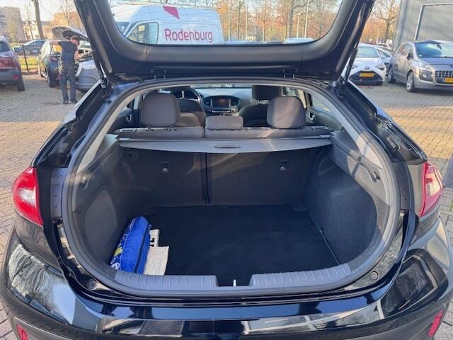 Hyundai IONIQ 1.6 GDi Comfort. Navi, Trekhaak. 5drs.