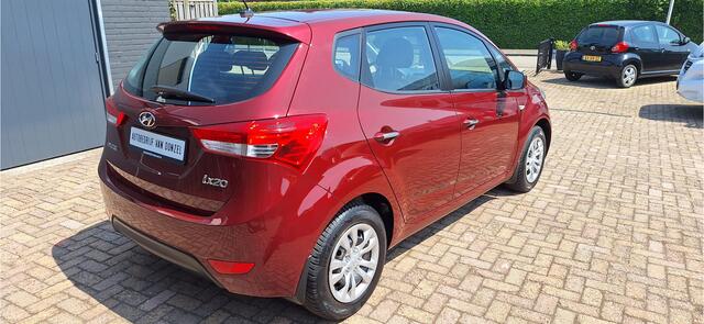 Hyundai IX20 1.6i Premium AUTOMAAT + 66100 km