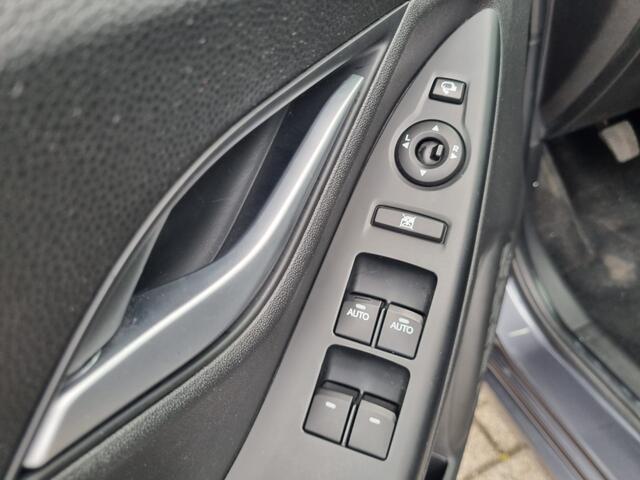 Hyundai IX20 1.4i Go! | Navigatie | Camera | Airco | Bluetooth |