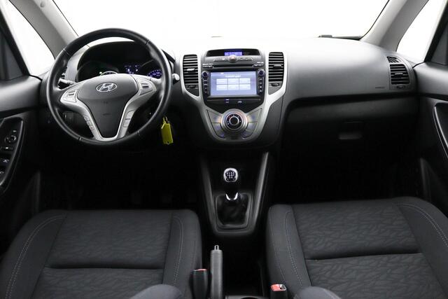 Hyundai IX20 1.4i Go! | Panoramadak | Achteruitrijcamera | Navigatie