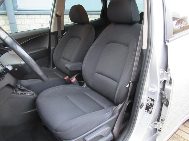 Hyundai IX20 1.6i Premium Automaat 1e eigen | dealer onderh | navi | camera | stoel + stuur verw.