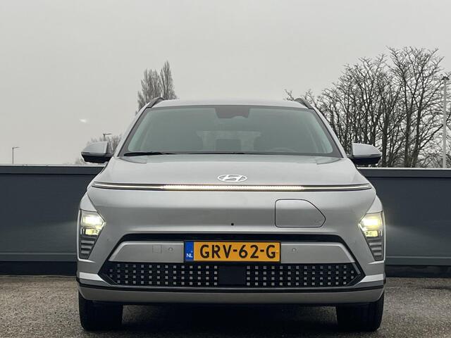 Hyundai Kona Electric Premium 65.4 kWh |WARMTEPOMP|VOORVERWARMING|STOELVERKOELING|360 CAMERA|