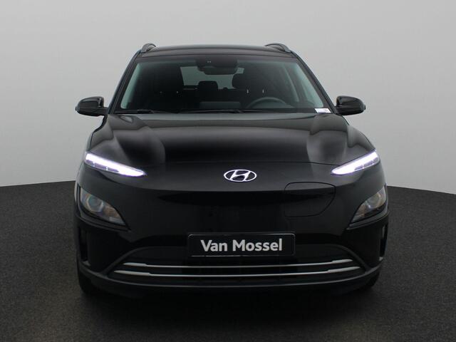 Hyundai Kona EV Fashion 39 kWh Navigatie | Climate Control | Cruise Control | Parkeersensoren Achter | Camera Achter
