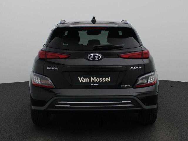 Hyundai Kona EV Fashion 39 kWh Navigatie | Climate Control | Cruise Control | Parkeersensoren Achter | Camera Achter