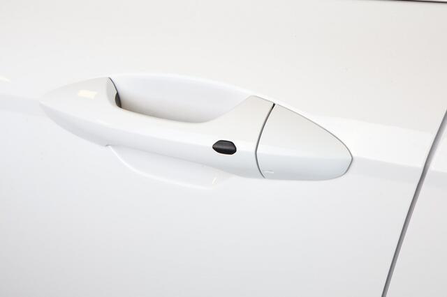 Hyundai Kona Comfort Smart 65.4 kWh - Dodehoek - Head-Up - Stoel + Stuurverw.