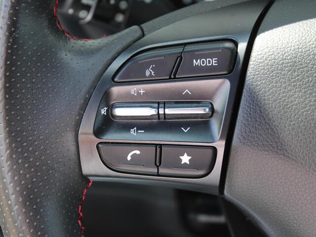 Hyundai Kona 1.0 T-GDI N Line / Navigatie + Apple Carplay/Android Auto / Climate Control / Stoelverwarming + Ventilatie / Cruise Control Adaptief / Achteruitrijcamera /