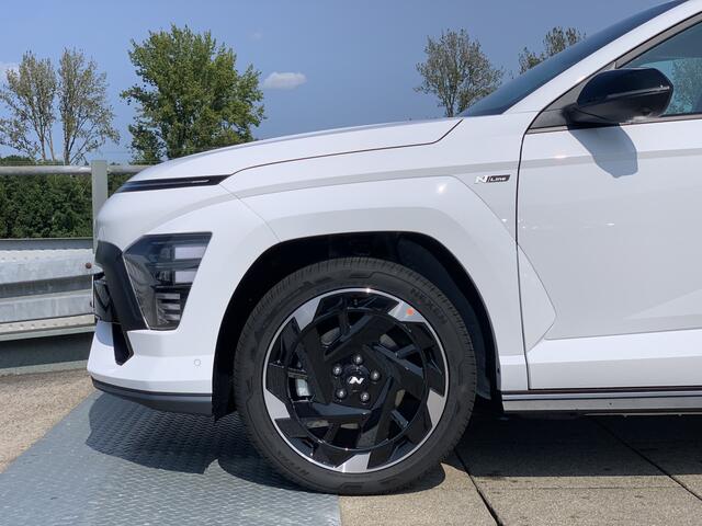 Hyundai Kona Electric N Line 65.4 kWh Volledig Elektrisch met Navigatie, Lederen bekleding en Stoelverwarming Uit voorraad leverbaar!