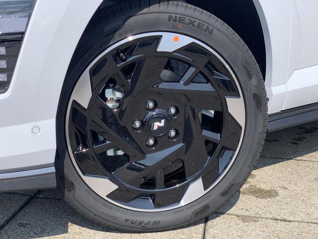 Hyundai Kona Electric N Line 65.4 kWh Volledig Elektrisch met Navigatie, Lederen bekleding en Stoelverwarming Uit voorraad leverbaar!