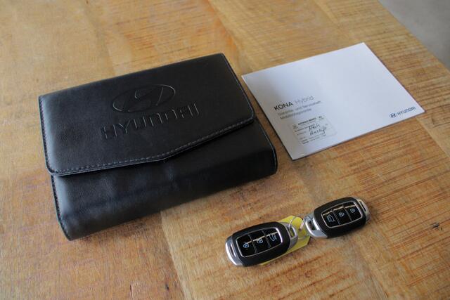 Hyundai Kona 1.6 GDI HEV Premium |dealer onderhouden|vol leder|keyless|HUD|