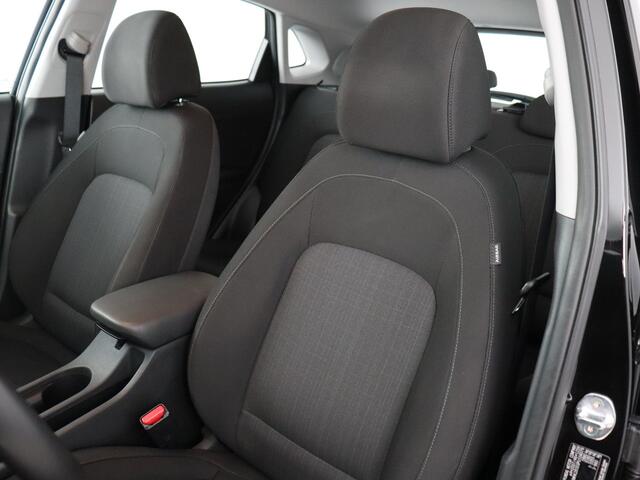 Hyundai Kona 1.6 GDI HEV Comfort Smart (Trekhaak afn. / NL-Auto / Krell Audio / Camera / Navi / Carplay)