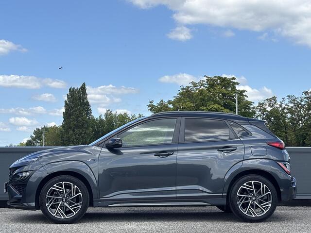 Hyundai Kona 1.0 T-GDI 120 PK N Line | Ingebouwde navigatiesysteem | Keyless entry | Camera 18'' | 2-Tone lmv |