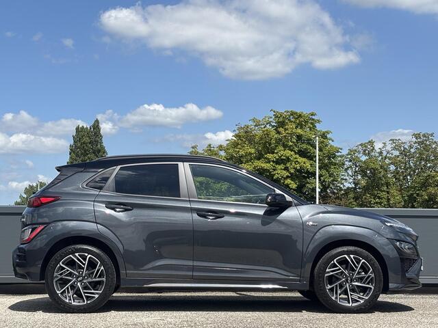 Hyundai Kona 1.0 T-GDI 120 PK N Line | Ingebouwde navigatiesysteem | Keyless entry | Camera 18'' | 2-Tone lmv |