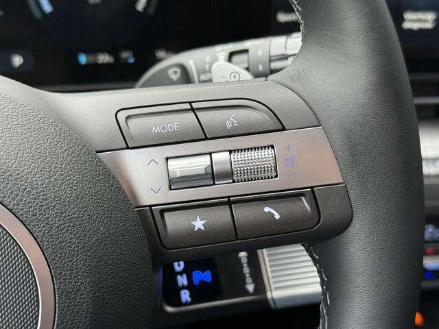 Hyundai Kona Electric Premium 65.4 kWh / Elektrische stoelen met geheugen / Stoel verkoeling+verwarming / 360º Camera / Keyless / Elektrische Achterklep / Apple carplay&Android auto /