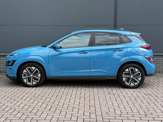 Hyundai Kona EV Fashion 64 kWh / Head-up display / Navigatie / Achteruitrij camera / Keyless / Apple carplay&Android auto /