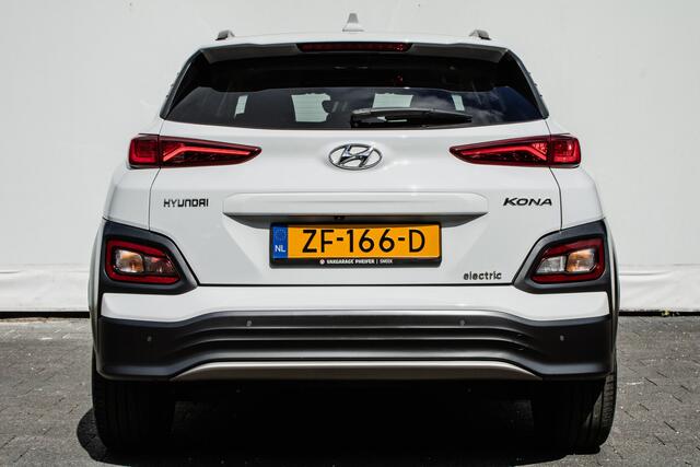 Hyundai Kona EV Premium 64 kWh Schuifdak/ Leer/ Stuur-stoelverwarming/ Carplay/ Camera/ Navigatie/ Full led