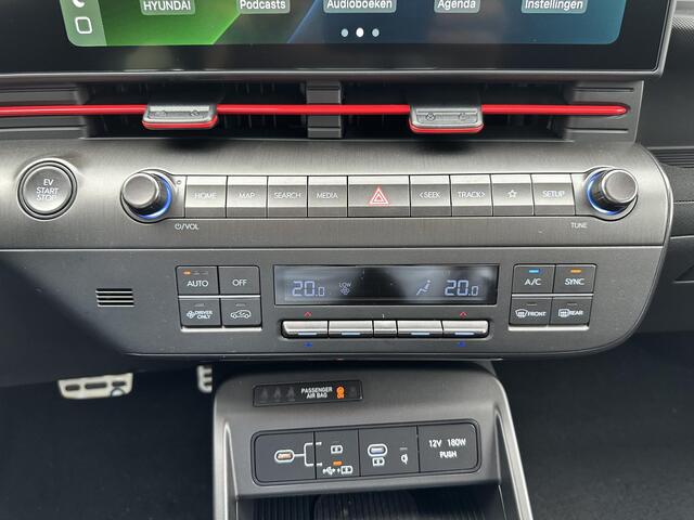 Hyundai Kona Electric N Line Business 64.8 kWh / Direct Beschikbaar / Apple Carplay & Android Auto / Navigatie / Stoelverwarming en Stuurverwarming / Achteruitrijcamera /