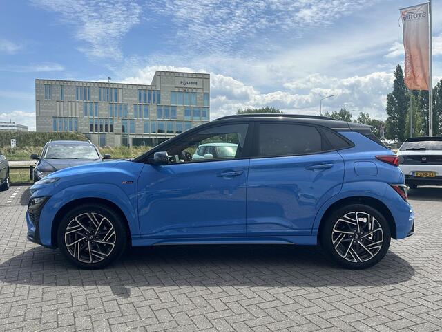 Hyundai Kona 1.0 T-GDI N Line | Navigatie Full-Map | Stoelverwarming + Ventilatie | Digitaal Instrumentenpaneel | Apple Carplay/Android Auto | Leder/Alcantara | LED Koplampen | Rijklaarprijs!